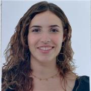 Estudiante de Magisterio Primaria que imparte clases a niños de 6 a 12 años (primaria)